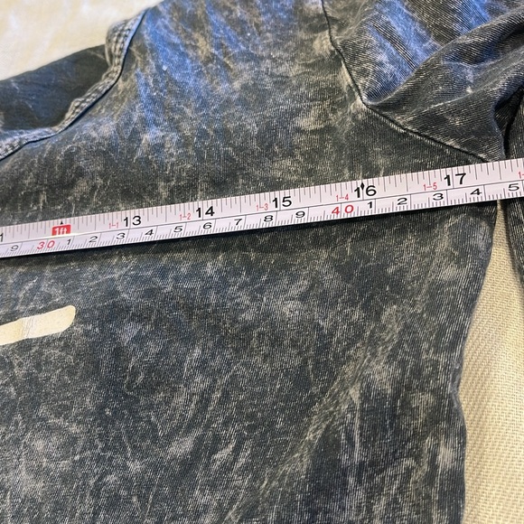 B14 Graphic hoodie Gaze USA ‘Trus your Heart’ SZ small - Picture 4 of 6